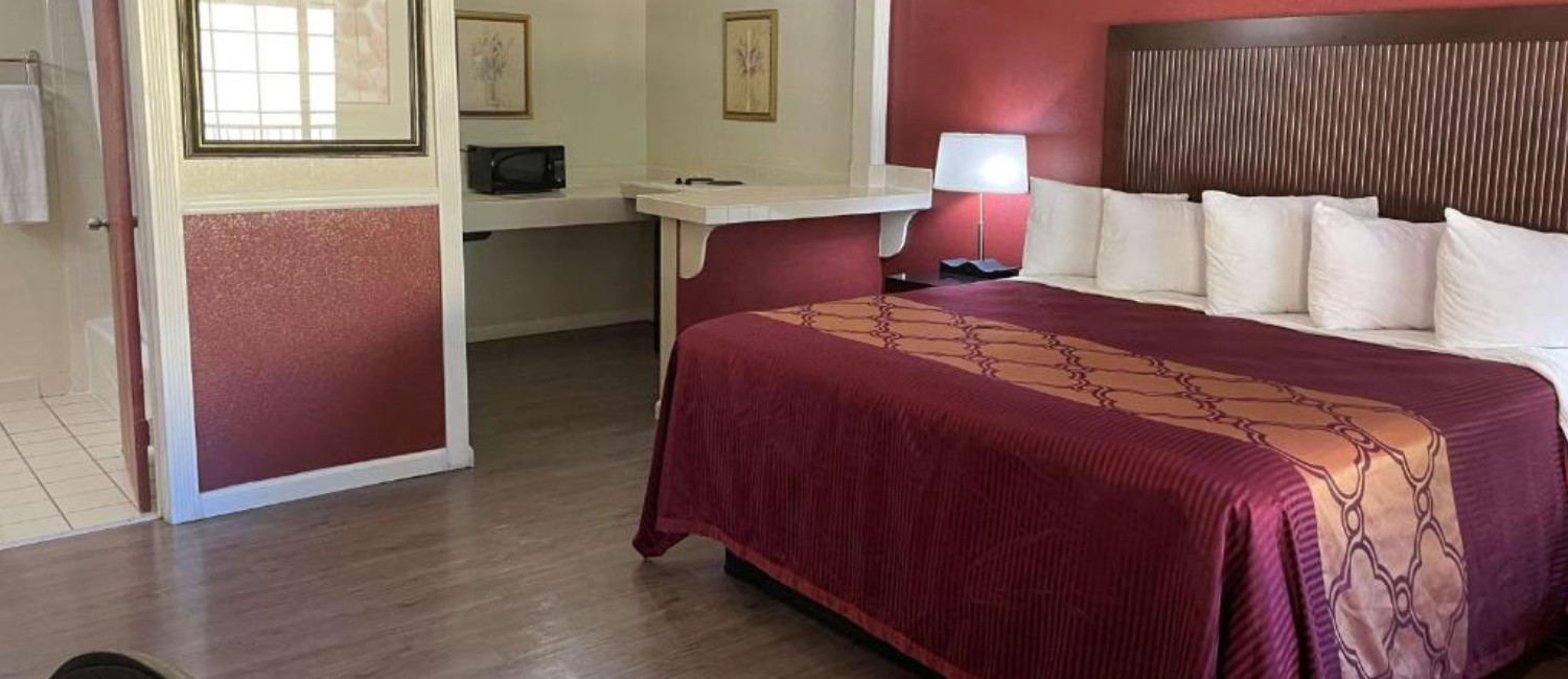 Stay In Our Affordable Yet Stylish Rooms In Hayward